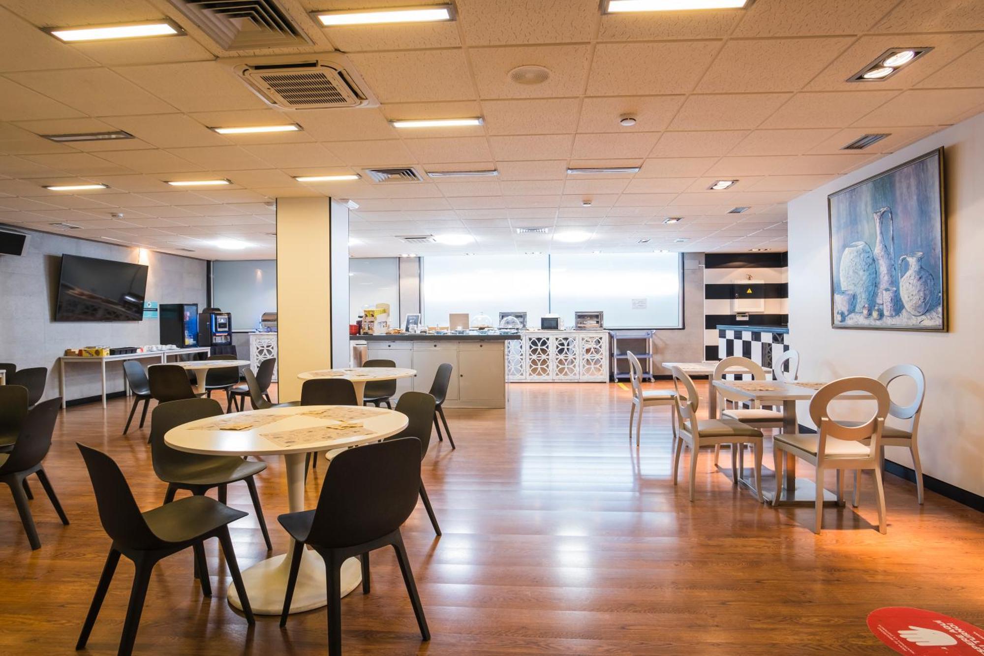 唐卡洛斯公寓酒店 桑坦德 外观 照片